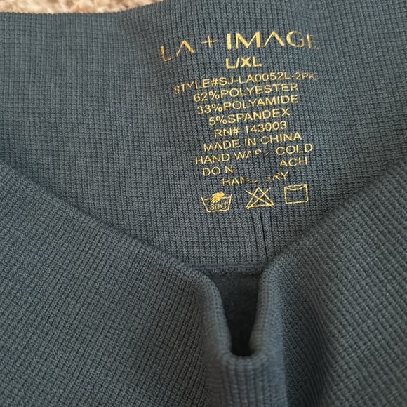 Women’s LA + Image Large Corduroy Leggings - Picture 2 of 3